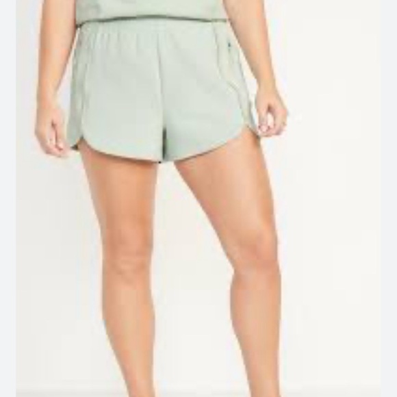 NWT OLD NAVY Dolphin-Hem Sweat Shorts-- 3-inch inseamCOOL ALMOND SIZE Medium - Picture 5 of 5